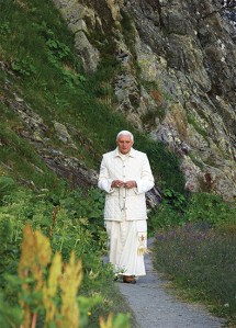 CHE: Pope Benedict XVI?s Vacation Visit To Switerland